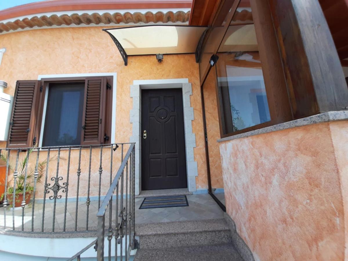Vacanze Da Macandu & Stefi Apartment San Giovanni Suergiu Exterior photo